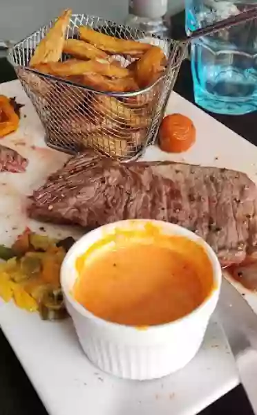 Le restaurant - Bistrot De L'Eglise - restaurant SAINTES-MARIES-DE-LA-MER - manger a SAINTES-MARIES-DE-LA-MER